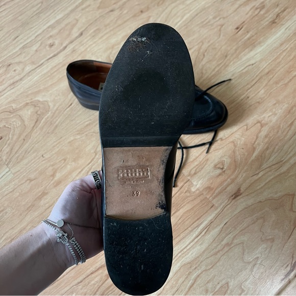 shoes - Picture 3 of 3